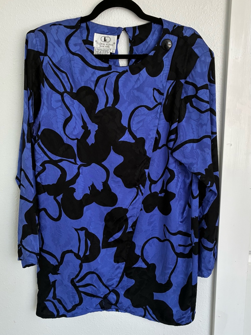 Vintage Flora Kung 100% Silk Floral Blouse Blue Black Draped Wrap Top Size 14